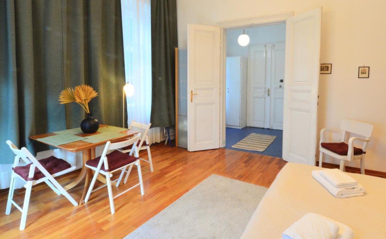 Charming With Balcony In Hip & Trendy Margareten Vienne Extérieur photo